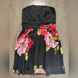 Women's dress
